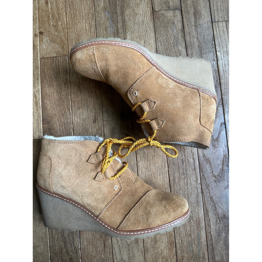 TOMS Suede Wedge Ankle Boots with Sherpa Lining Women's Size 8 Brown